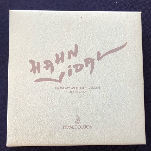 Royal Doulton, Hahn Vidal Collectors plate. From my Mother’s Garden - Picture 3 of 4